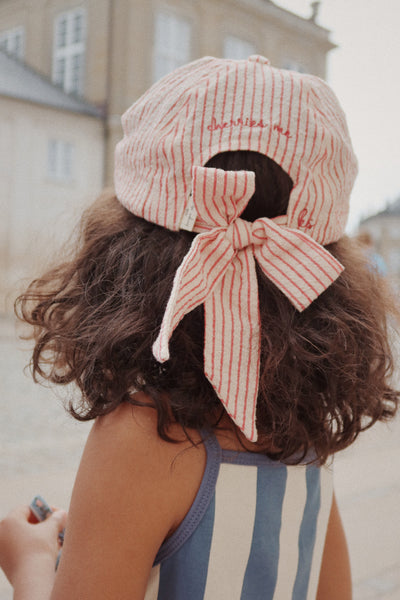 [Konges slojd] Ellie Bow Cap - Amour Stripe