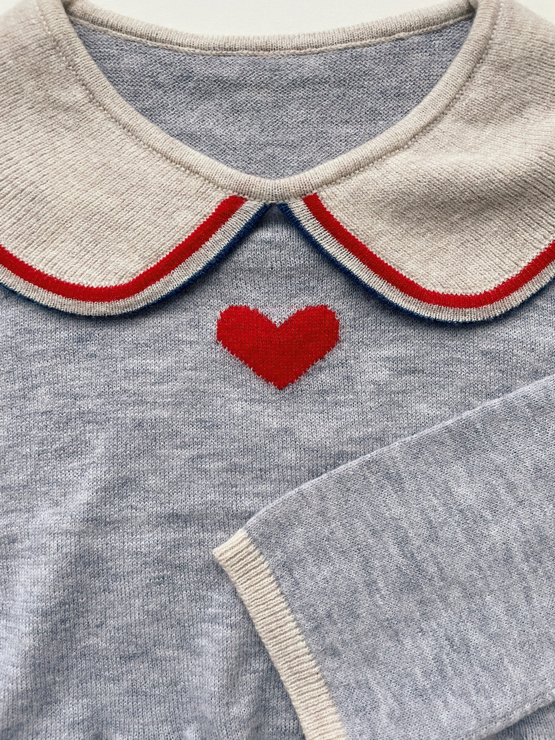 [Konges slojd] Maxime Strickkragenbluse – Herzstreifen