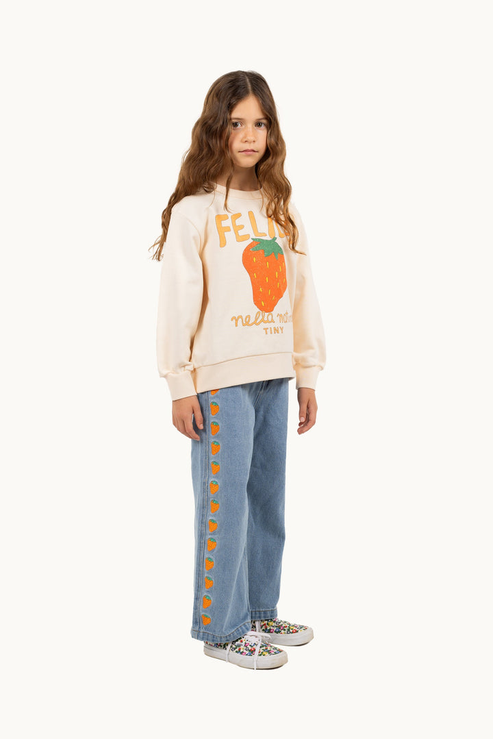 [TINYCOTTONS] Strawberries Embroidered Jeans - Light Blue
