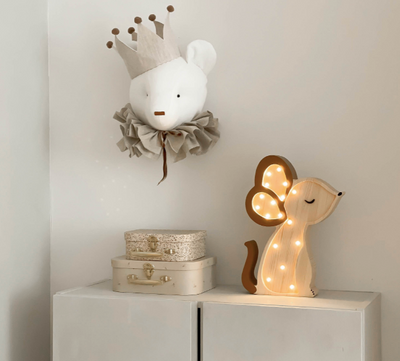 [r o o m G A G A ] Wooden Mouse Lamp – visible wood