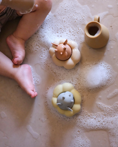 [Konges slojd] Silicone Bath Toys - Almond