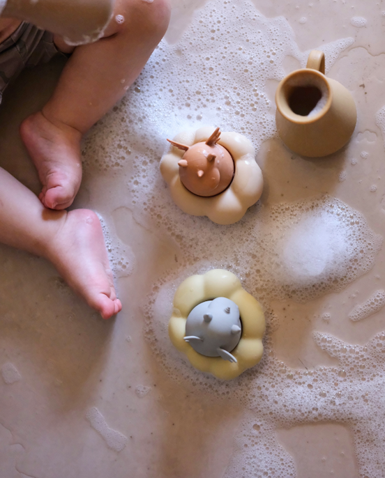 [Konges slojd] Silicone Bath Toys - Almond