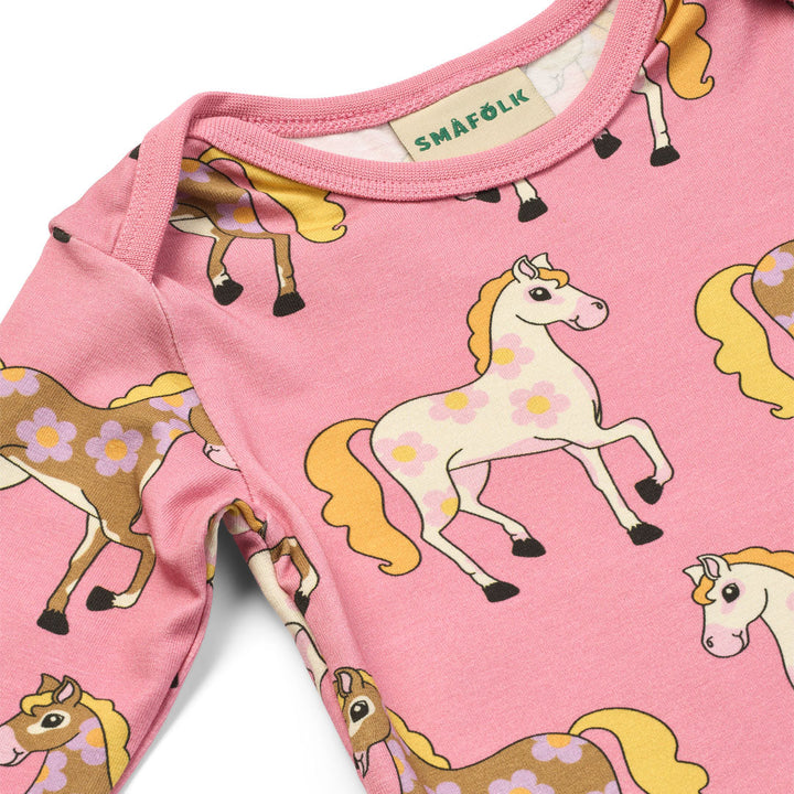 [Smafolk] Ulm Long Sleeved Baby Suit With Horses - Sea Pink