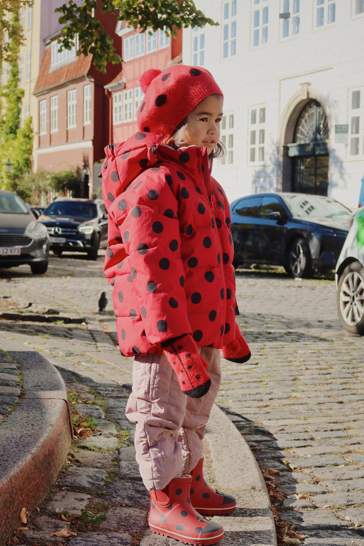 [Konges slojd] Ladybug Beret - Barbados Cherry
